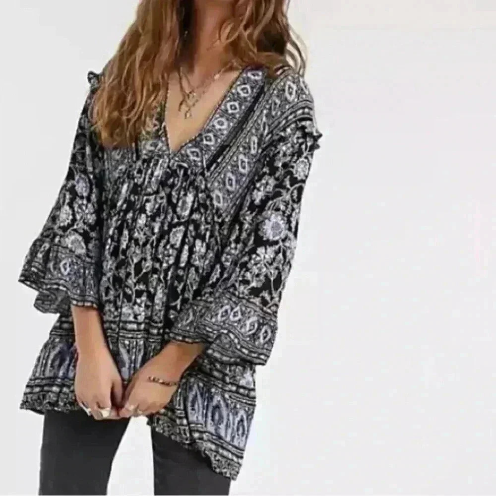 Free People Moonlight Dance Tunic Top Size Small Black Blue OVERSIZED Size S - Picture 2 of 7